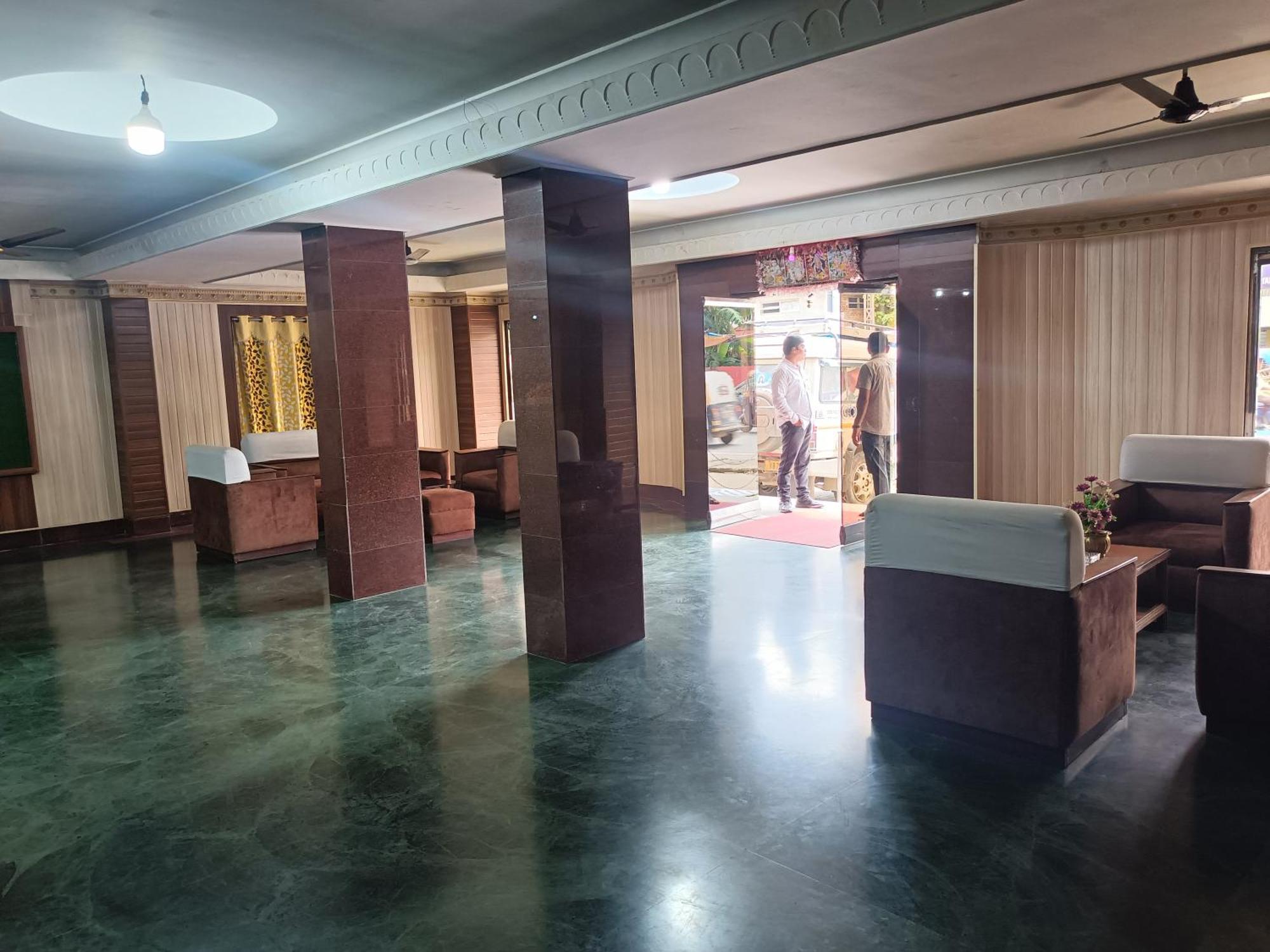 Hotel Sudakshina By Roh Silchar Extérieur photo