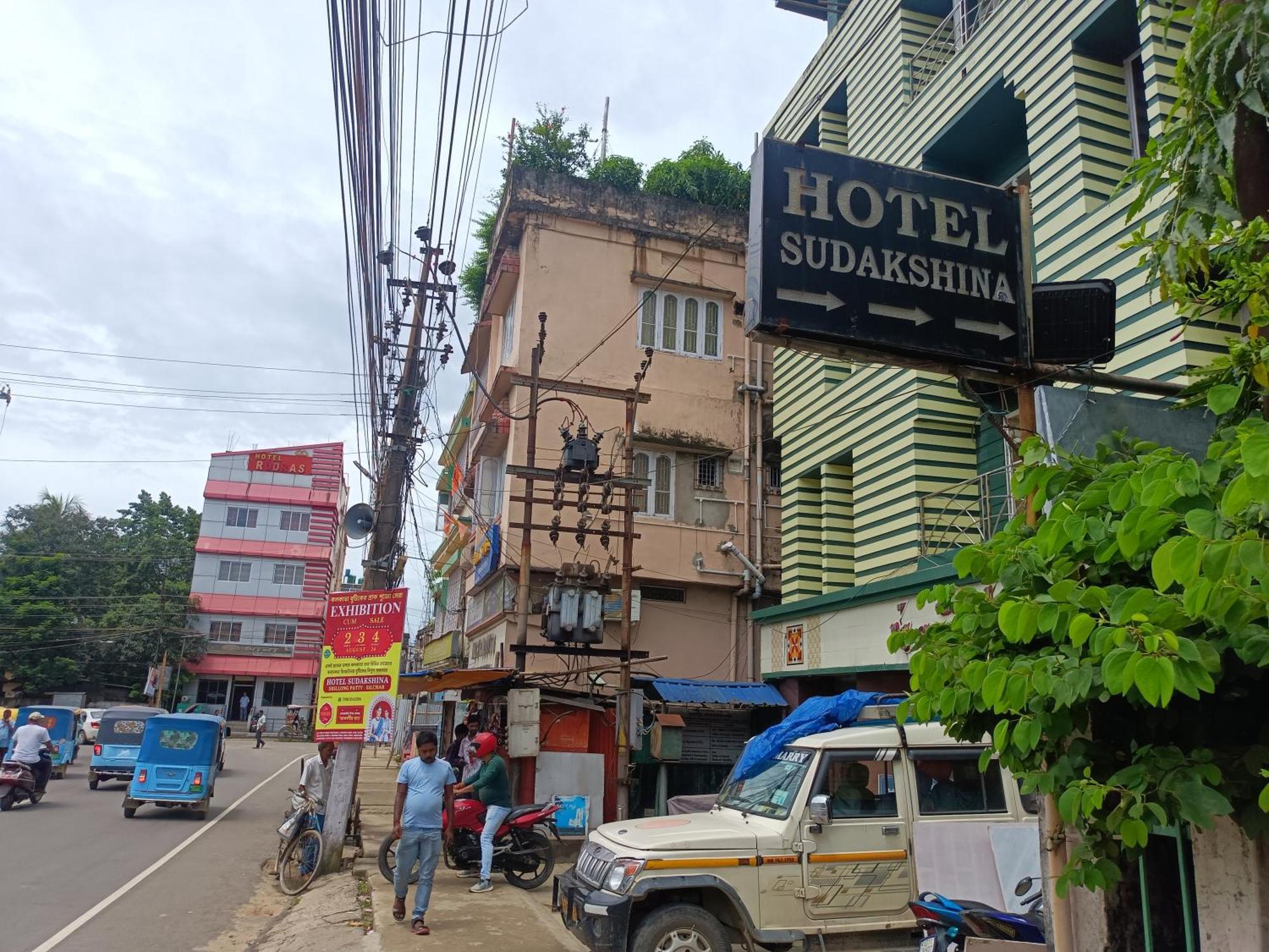 Hotel Sudakshina By Roh Silchar Extérieur photo