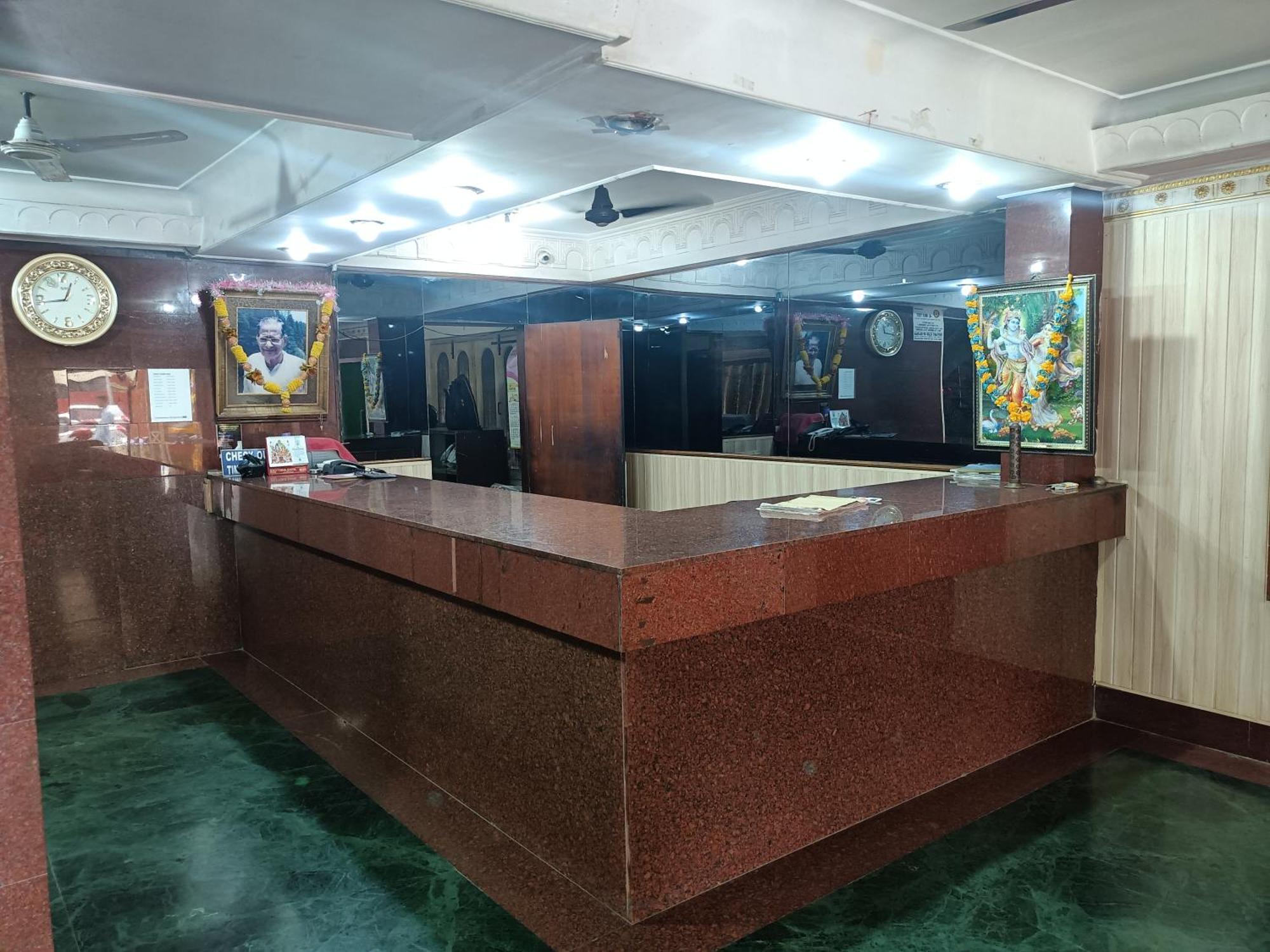 Hotel Sudakshina By Roh Silchar Extérieur photo