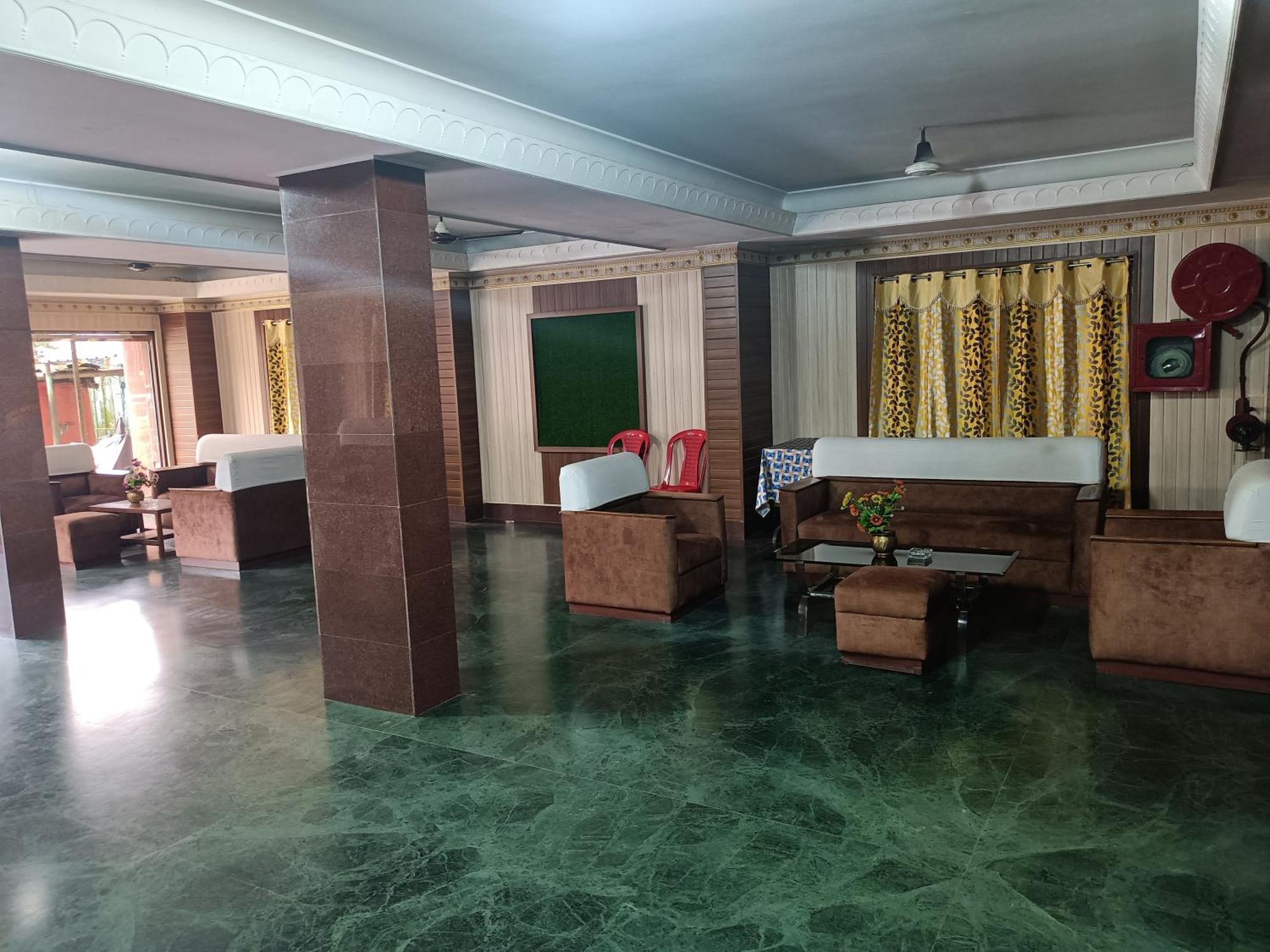 Hotel Sudakshina By Roh Silchar Extérieur photo