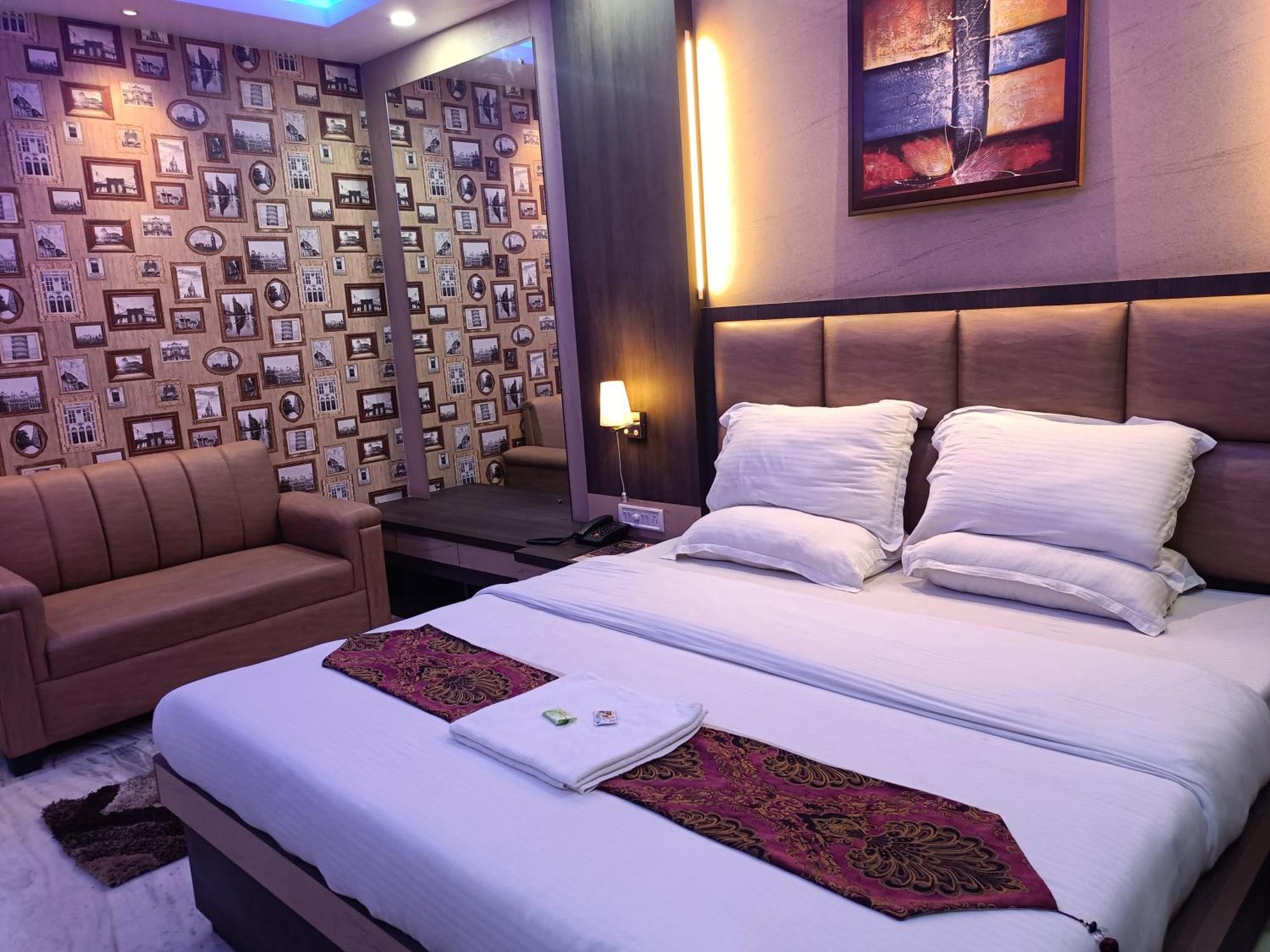 Hotel Sudakshina By Roh Silchar Extérieur photo