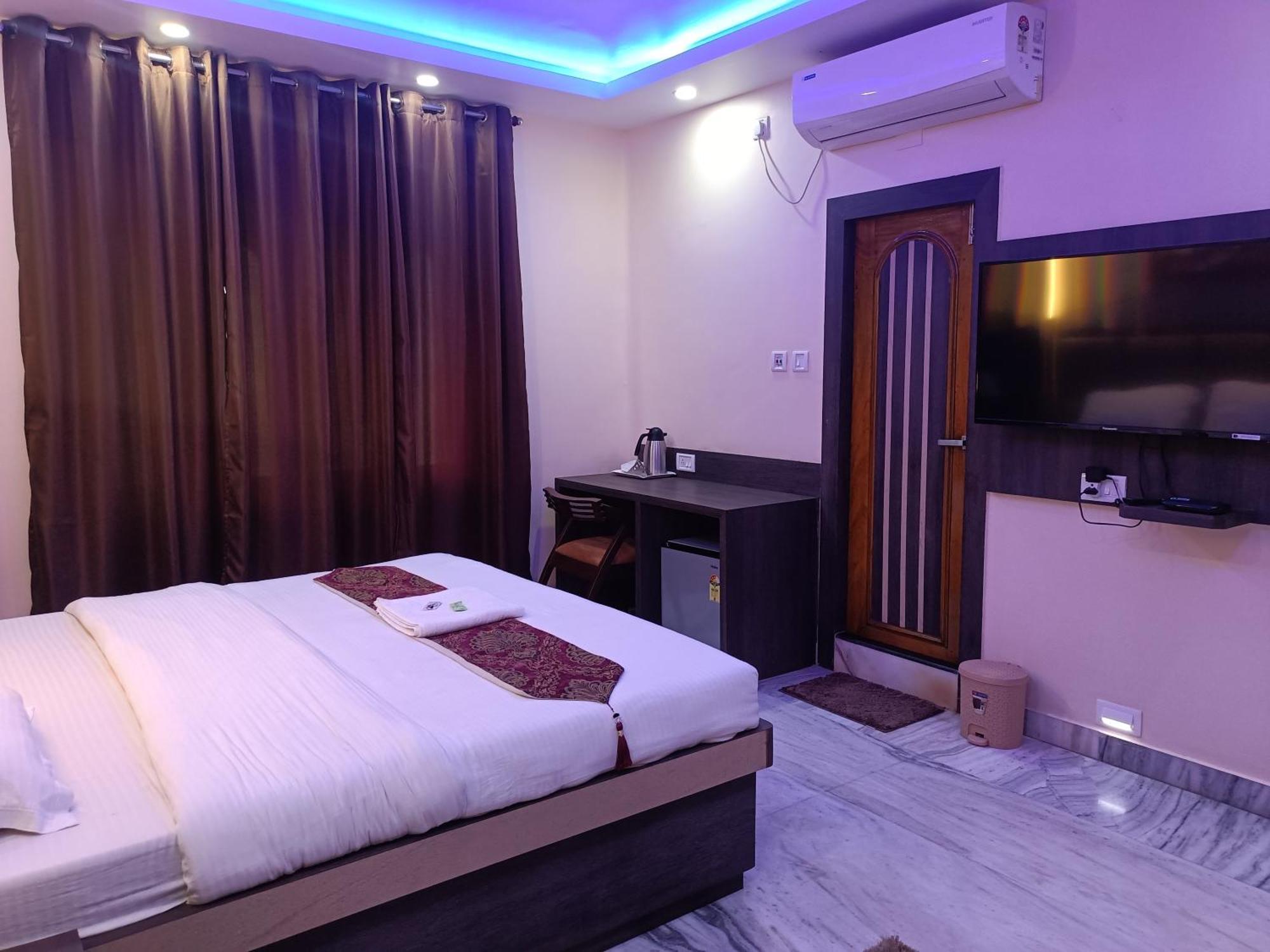 Hotel Sudakshina By Roh Silchar Extérieur photo