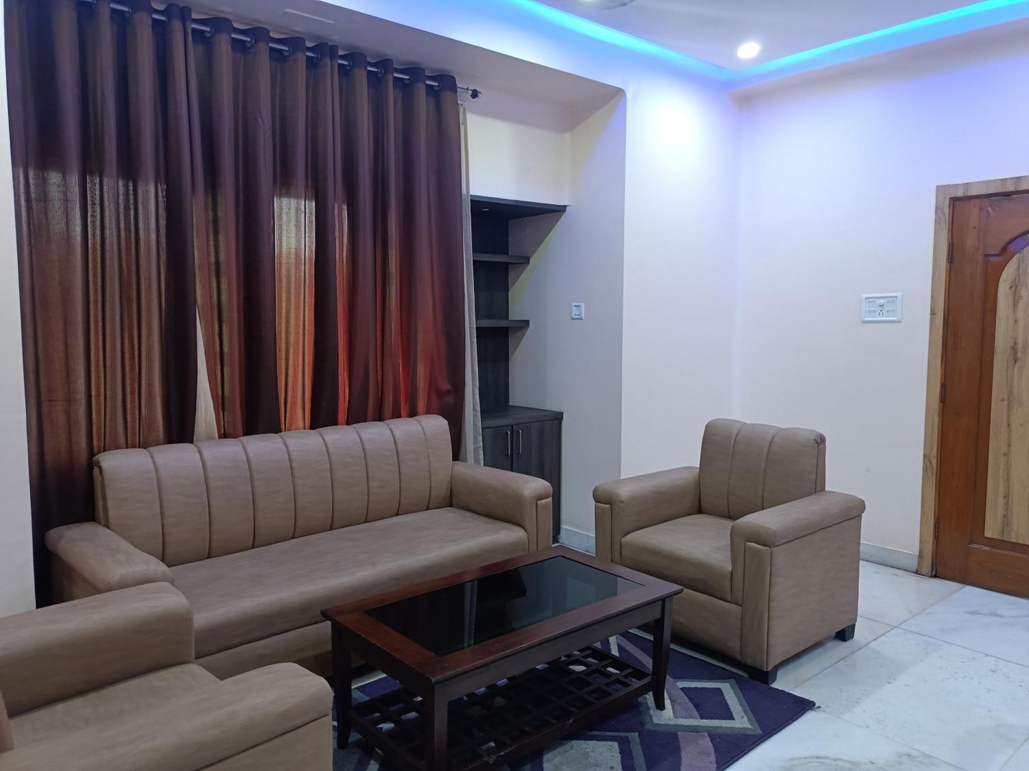 Hotel Sudakshina By Roh Silchar Extérieur photo