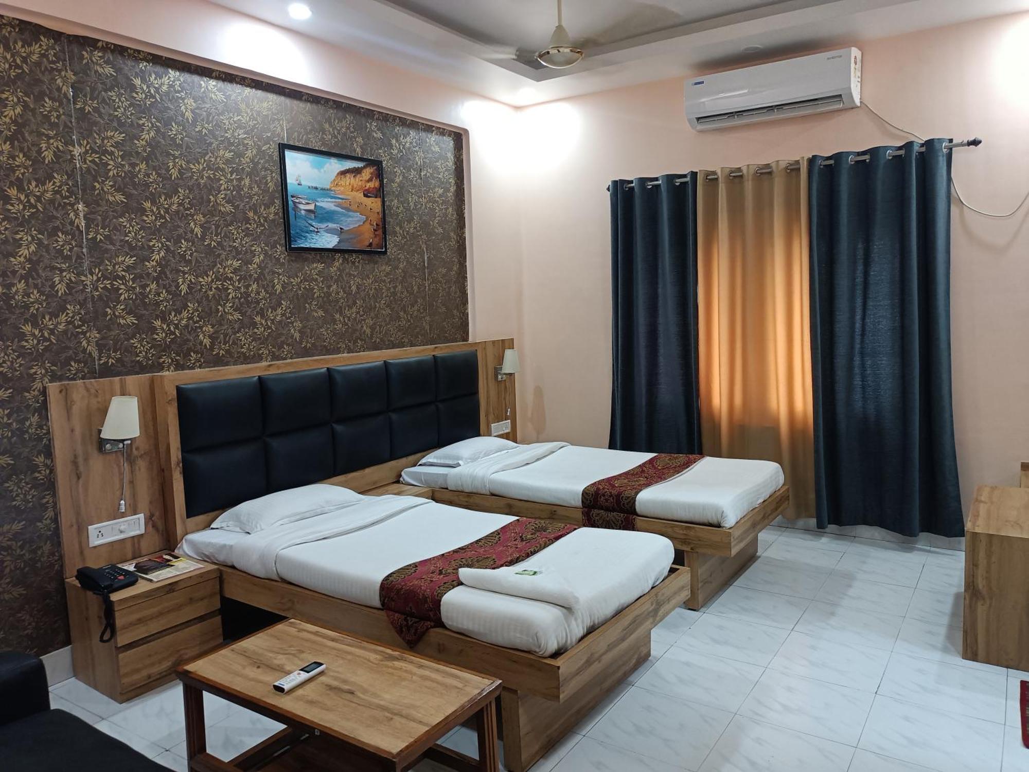 Hotel Sudakshina By Roh Silchar Extérieur photo