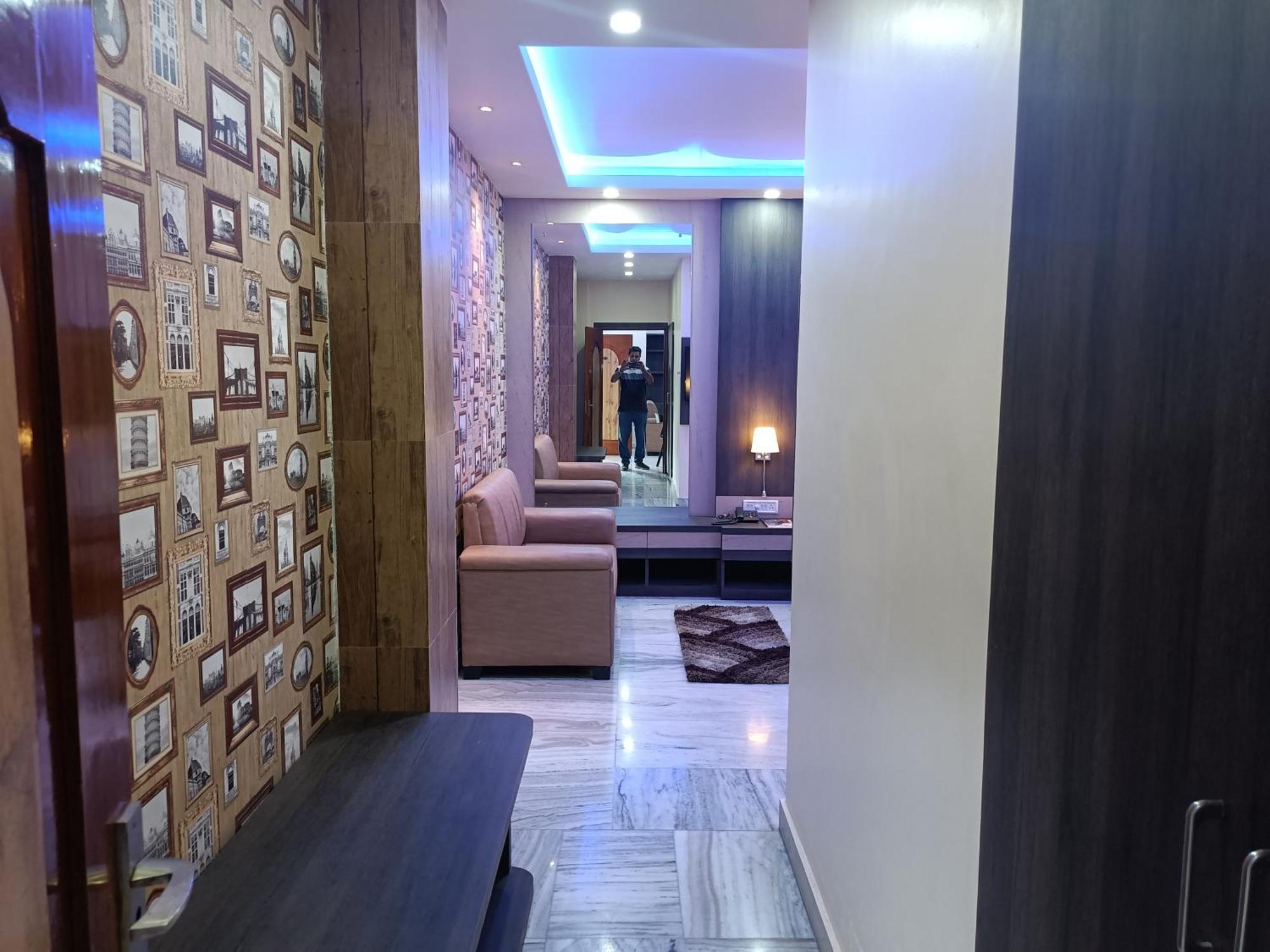 Hotel Sudakshina By Roh Silchar Extérieur photo