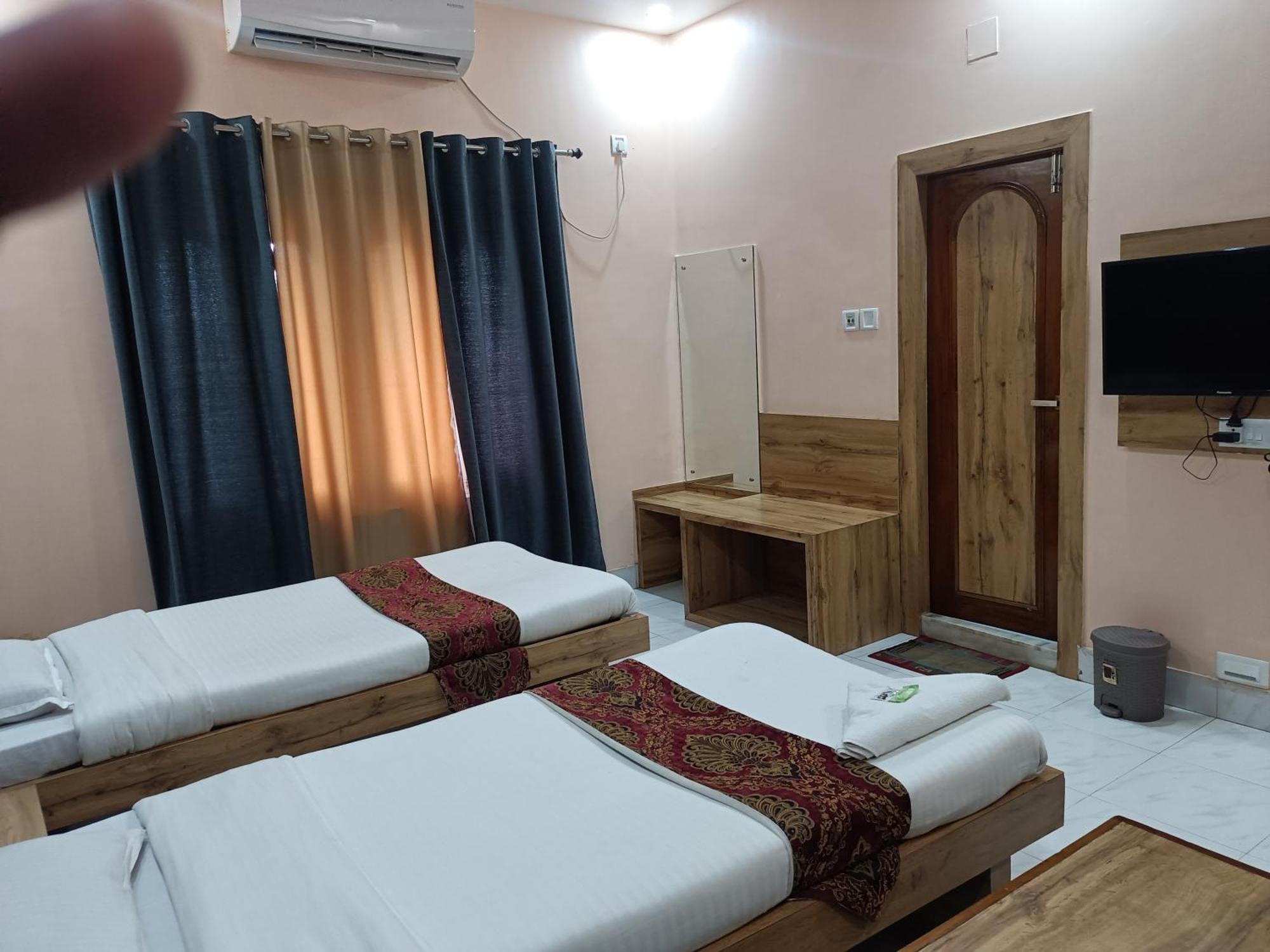 Hotel Sudakshina By Roh Silchar Extérieur photo